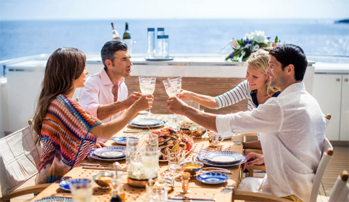 13 Tips to make the most out of your luxury charter fine dining experience