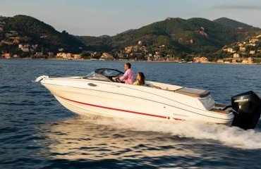 VR6 Outboard Bowrider