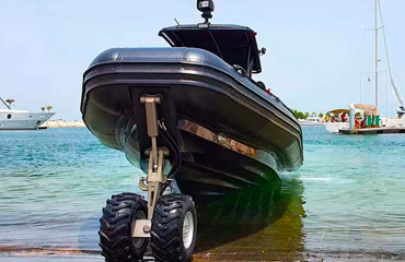 The 9.0 Amphibious Boat