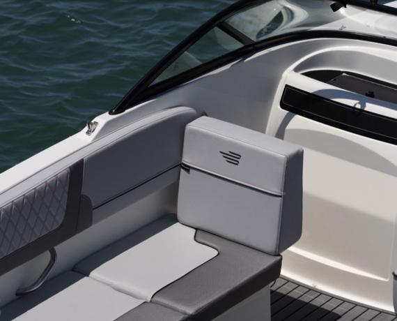Bayliner VR4 Outboard Bowrider Boats
