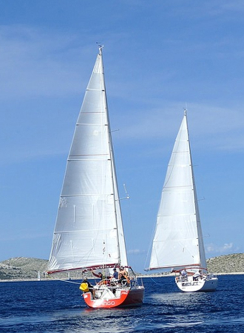 Sailing yachts