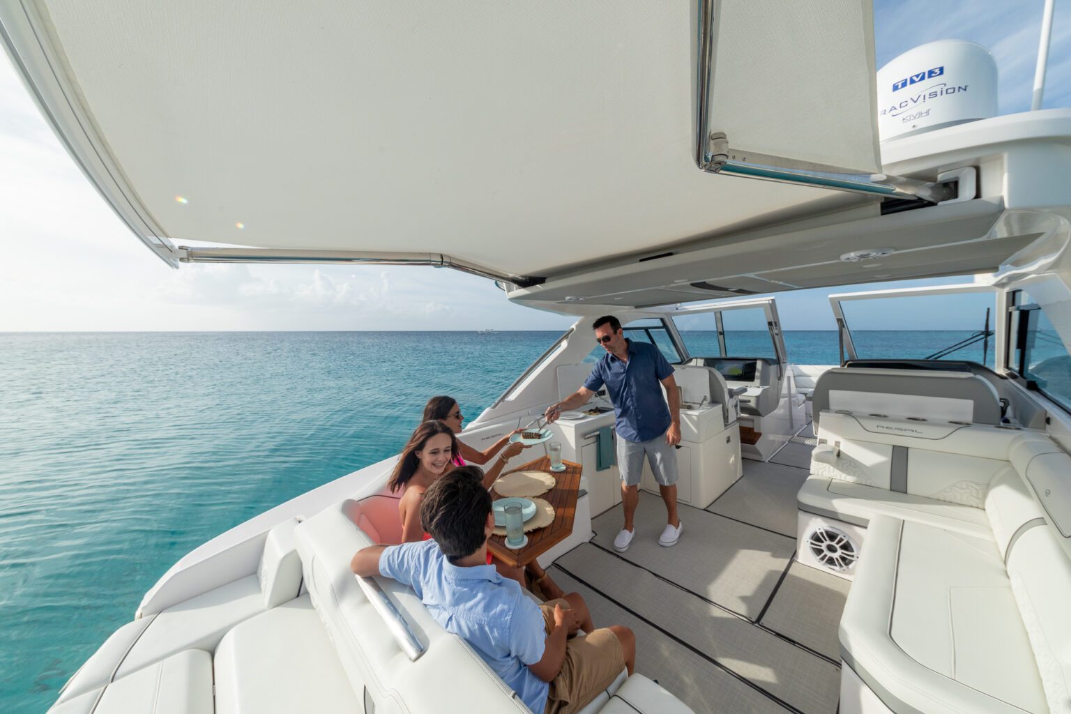Sterndrive Bowrider Regal LX36