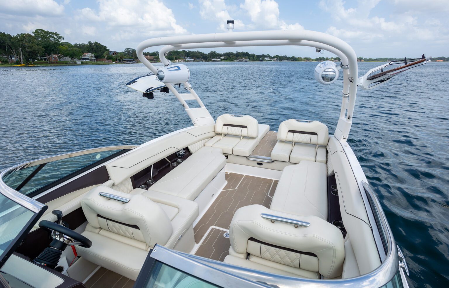 Sterndrive Bowrider Regal LS6