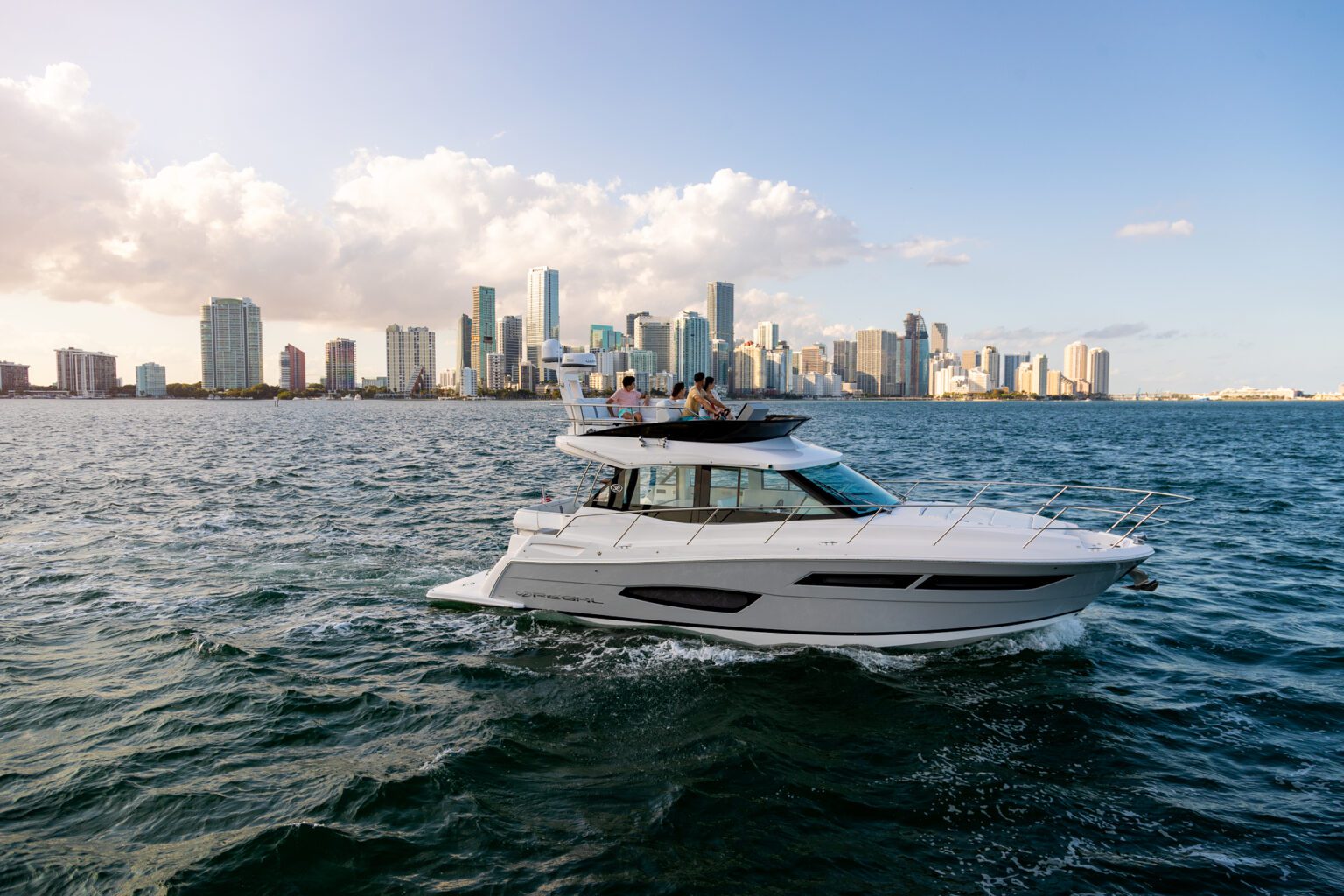 Regal 38 Fly