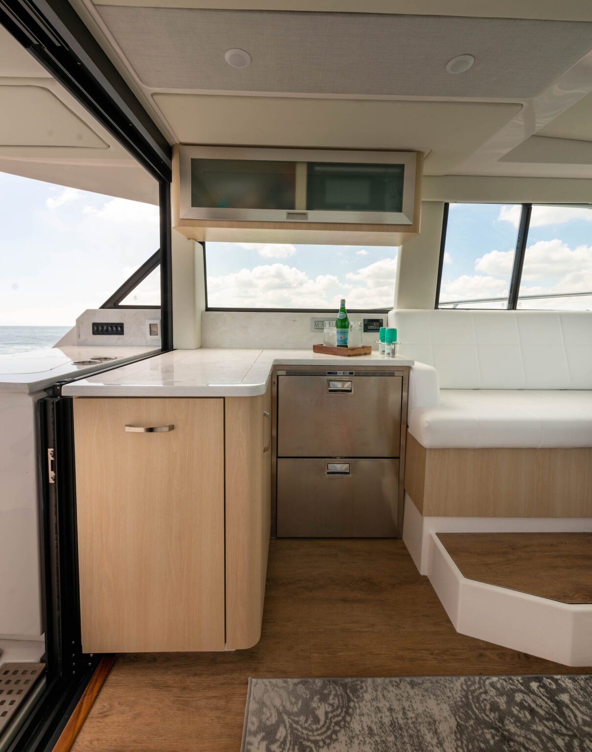 Regal 38 Fly